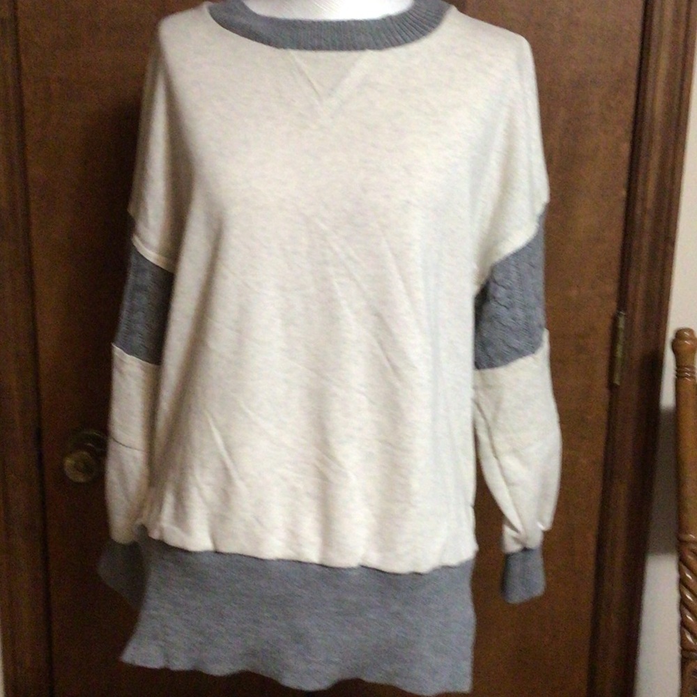 POL heather gray sweatshirt with sweater accents